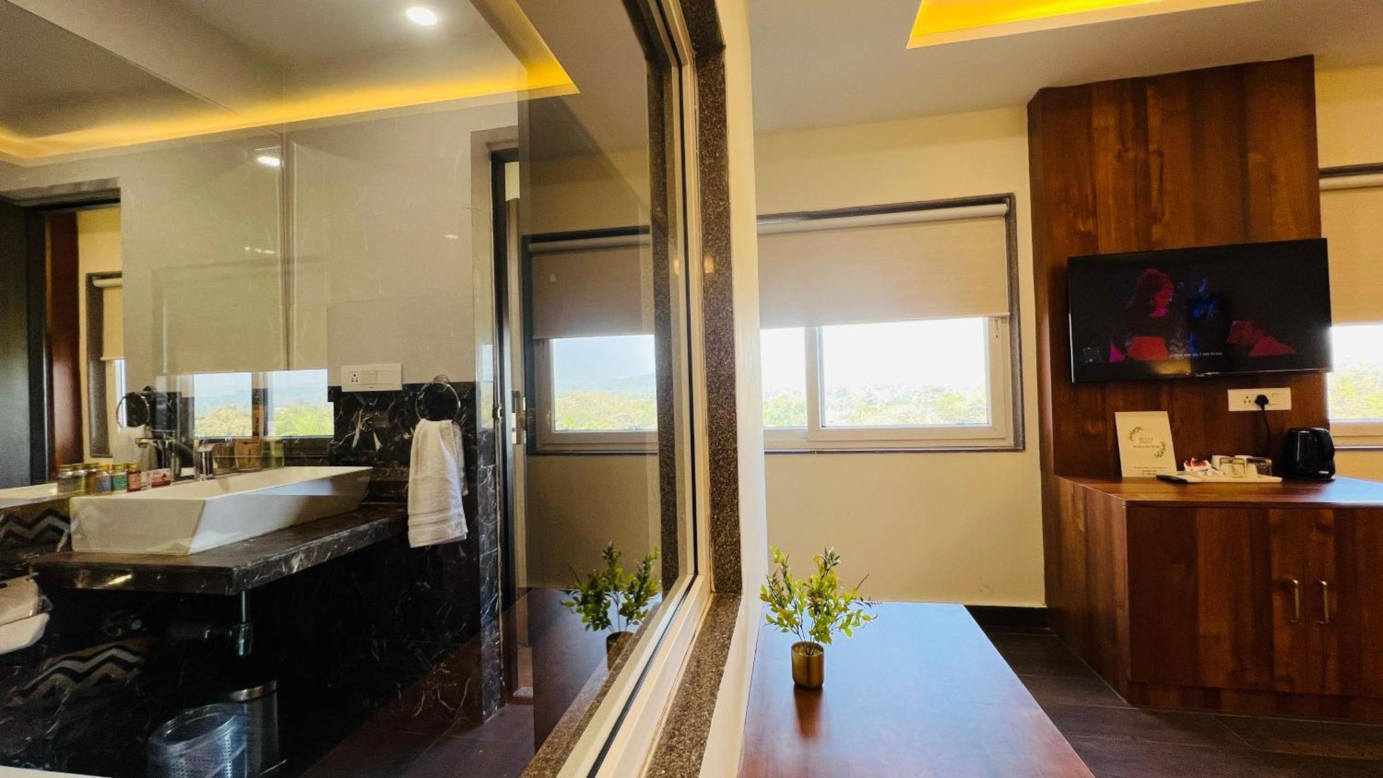 Bluo Amani Vagator - Boutique Hotel Goa أنجونا المظهر الخارجي الصورة