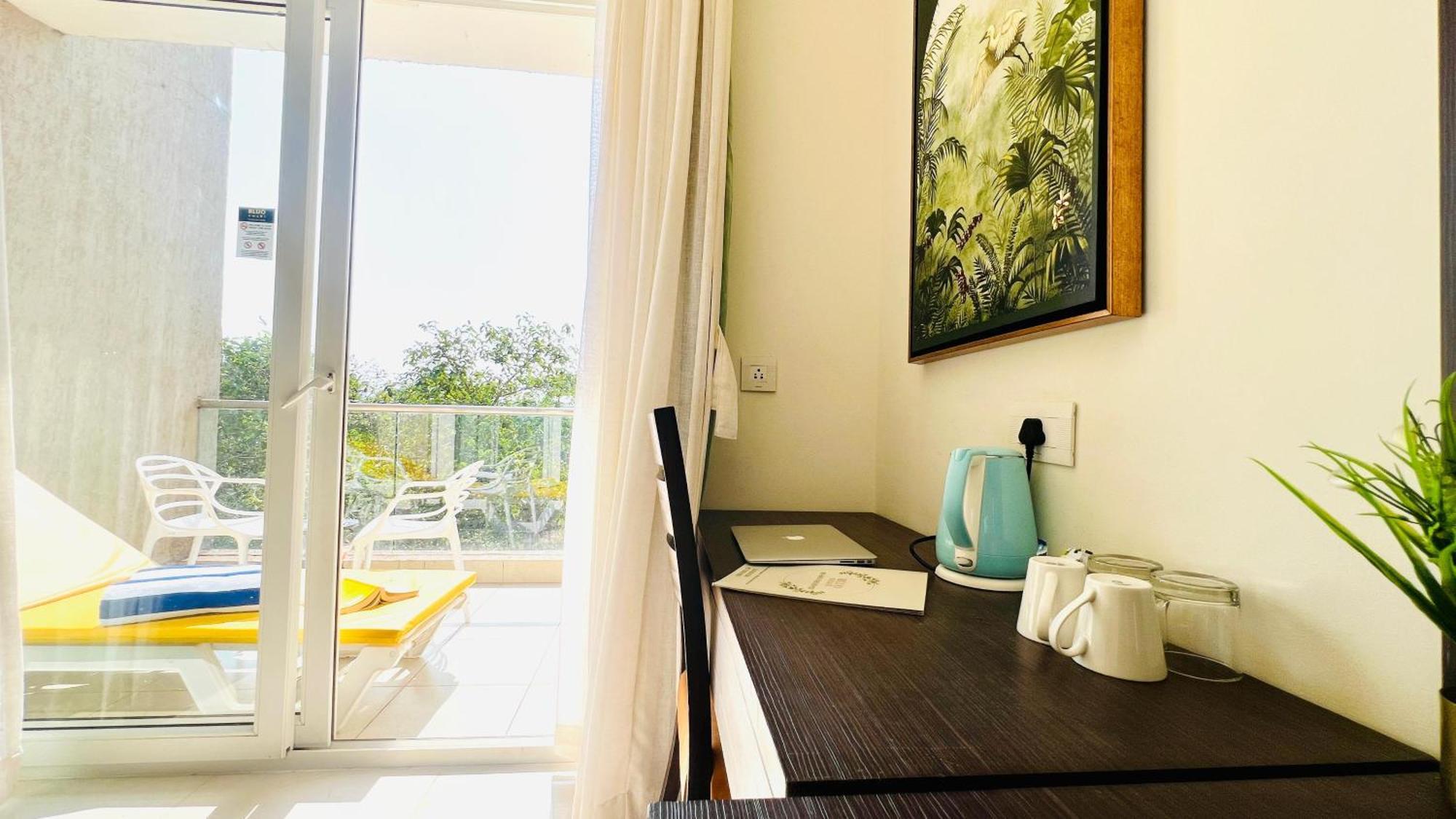 Bluo Amani Vagator - Boutique Hotel Goa أنجونا الغرفة الصورة
